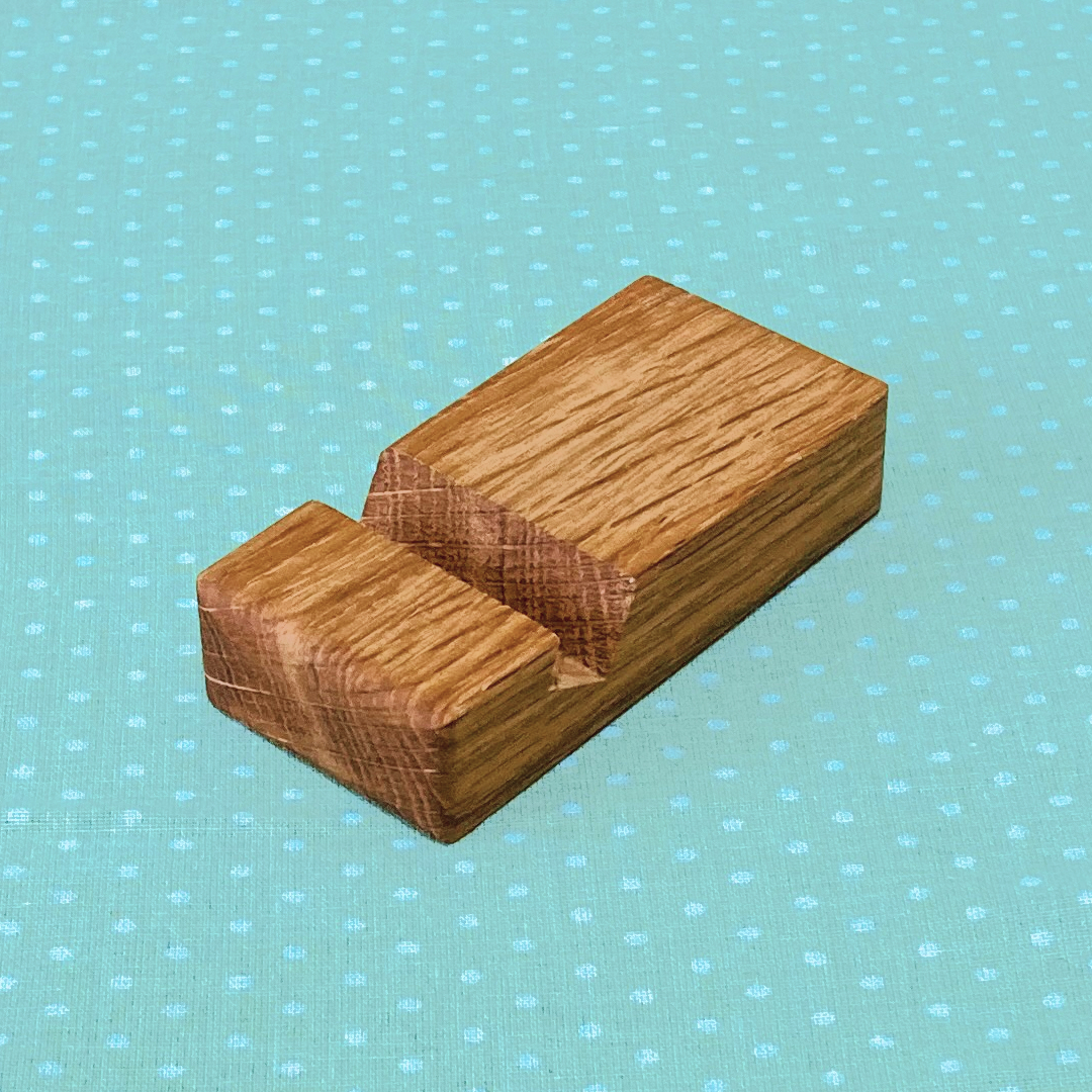 Подставка деревянная под телефон, дуб 9 x 4 x 2