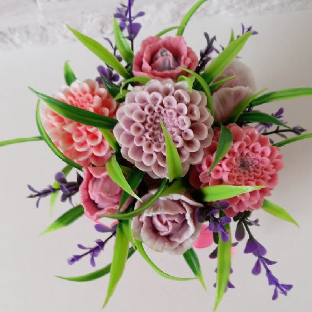 Букет из мыла — Тюльпаны и хризантема (розовые и фиолетовые)